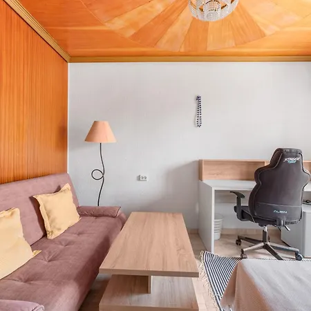 Apartment Calle Apolo 3 *